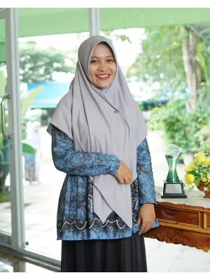 Nazmi Lailani, S.Pd.